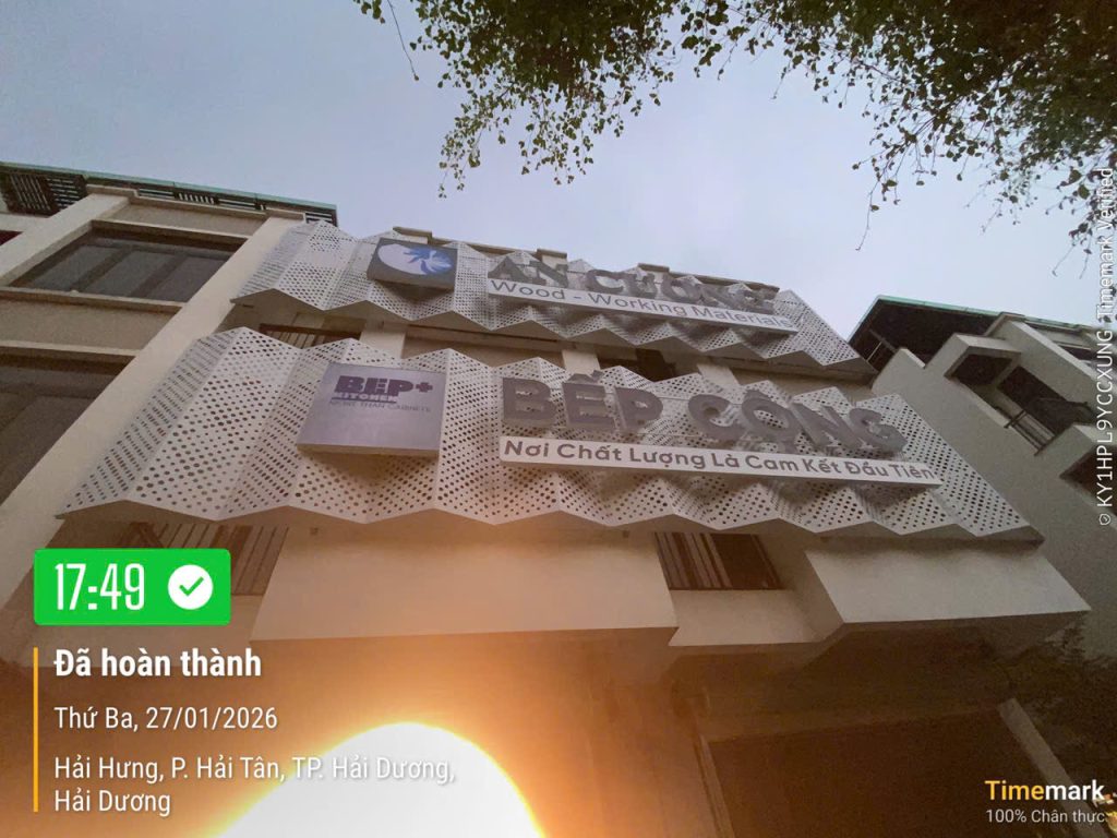 Mặt dựng showroom gỗ An Cường – Bếp Cộng sau khi hoàn thiện