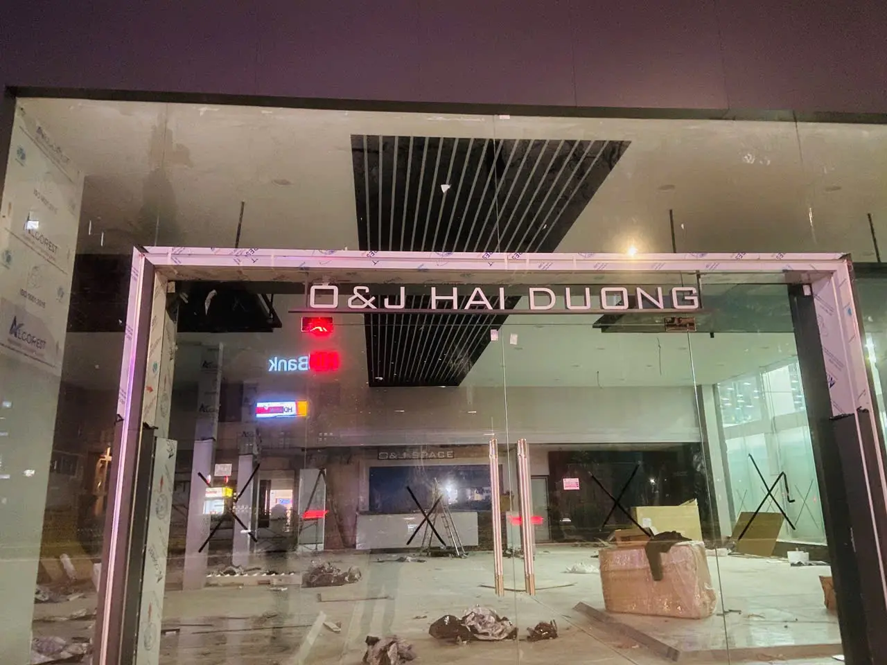 Thi công cửa kính showroom 3S tại Hải Dương